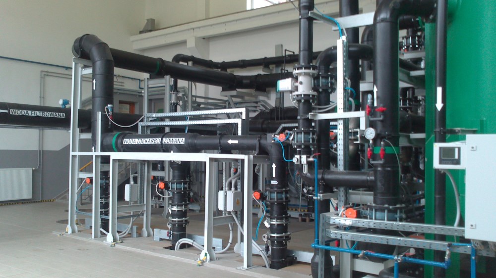 Zabudowa instalacji z rurociągami