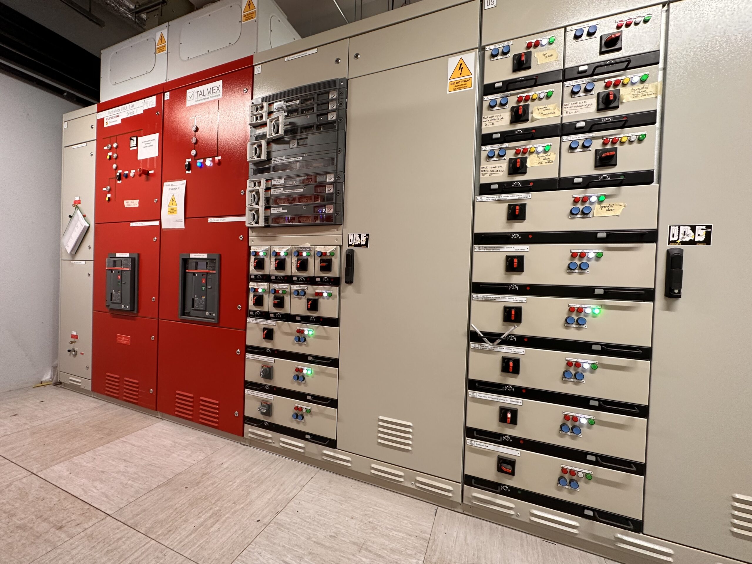 Instalacja WRS – widok hali produkcyjnej